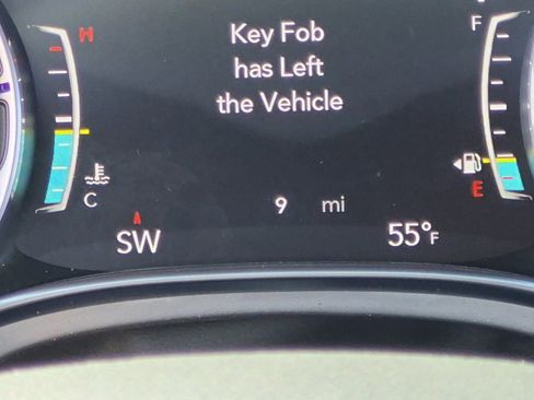 New 2025 Chrysler Pacifica Limited w/ Trailer Tow Group image 40