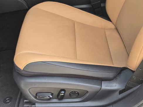 Used 2025 Lexus ES 350 w/ Premium Package FWD image 20