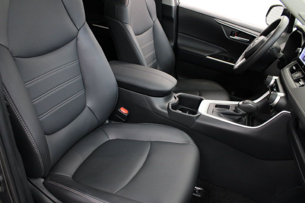 Used 2025 Toyota RAV4 XLE Premium w/ Weather Package FWD image 25
