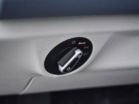 New 2026 Volkswagen Jetta SE image 11