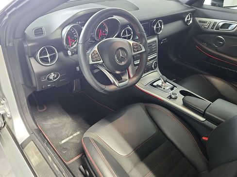 Used 2017 Mercedes-Benz SLC 43 AMG image 4