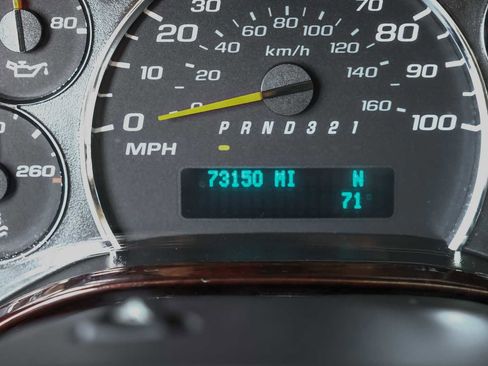 Used 2011 Chevrolet Express 1500 image 20