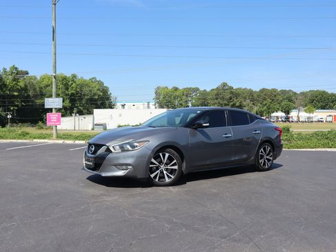 Used 2018 Nissan Maxima Platinum FWD image 8
