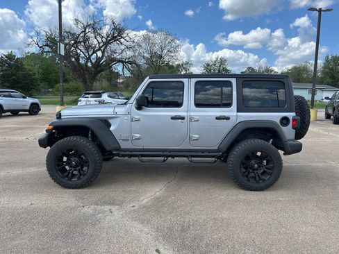 Used 2021 Jeep Wrangler Unlimited Sport image 2