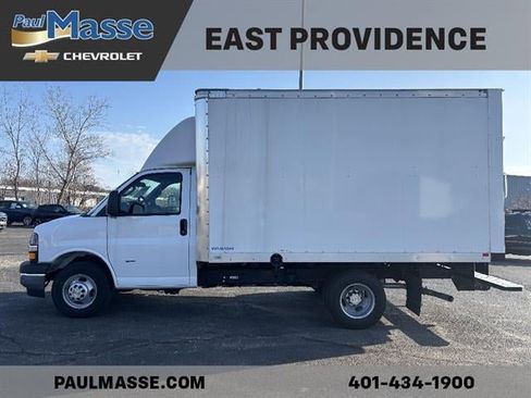 New 2024 Chevrolet Express 3500 w/ Power Convenience Package RWD image 4