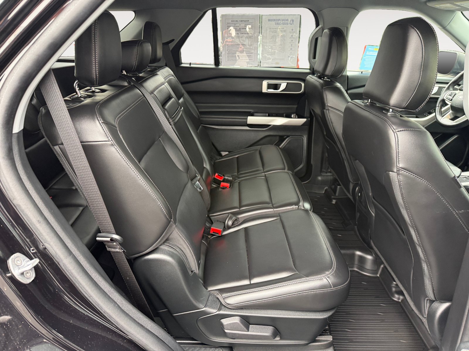 Used 2023 Ford Explorer XLT w/ Equipment Group 202A AWD/4WD image 19