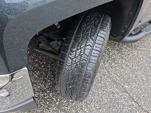 Used 2017 Chevrolet Silverado 1500 LT w/ All Star Edition image 34