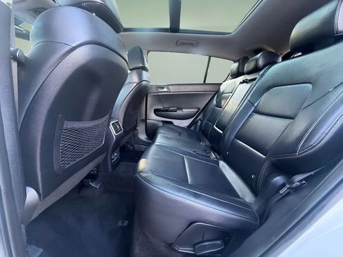 Used 2021 Kia Sportage EX w/ EX Technology Package AWD/4WD image 18