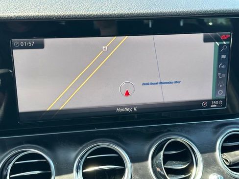 Used 2017 Mercedes-Benz E 300 4MATIC image 25