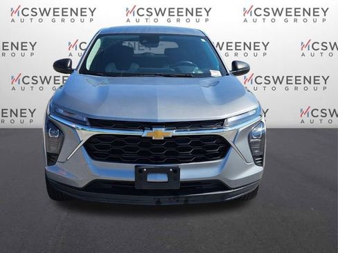Used 2024 Chevrolet Trax LS w/ Driver Confidence Package FWD image 8