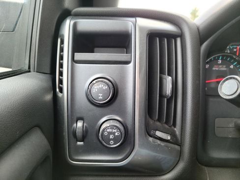 Used 2018 Chevrolet Silverado 1500 LT w/ All Star Edition AWD/4WD image 11