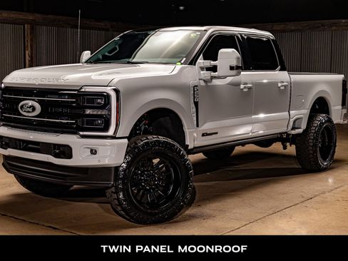 Used 2026 Ford F250 Platinum image 5