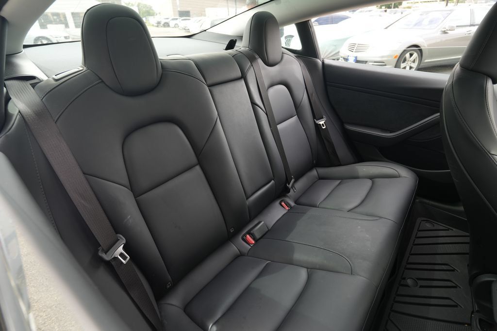 Used 2023 Tesla Model 3 Standard Range RWD image 28