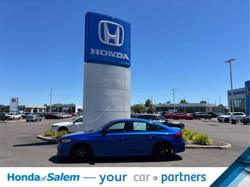 Used 2024 Honda Civic Sport image 3
