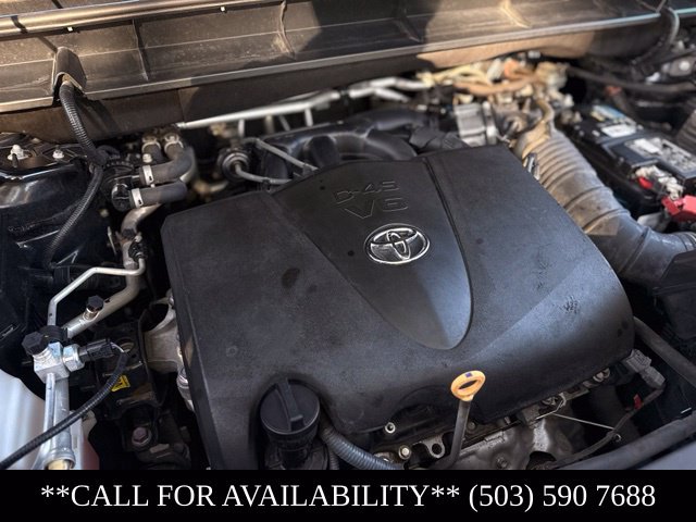 Used 2020 Toyota Highlander XLE AWD/4WD image 52