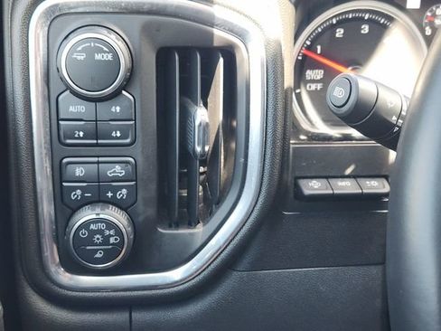Used 2021 Chevrolet Silverado 1500 High Country w/ Technology Package AWD/4WD image 23