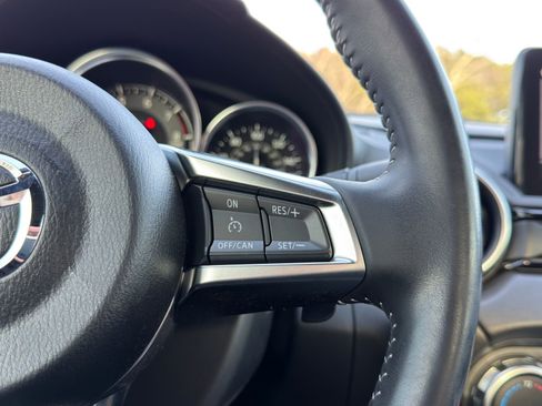 Used 2023 MAZDA MX-5 Miata Grand Touring w/ Weather Package image 17
