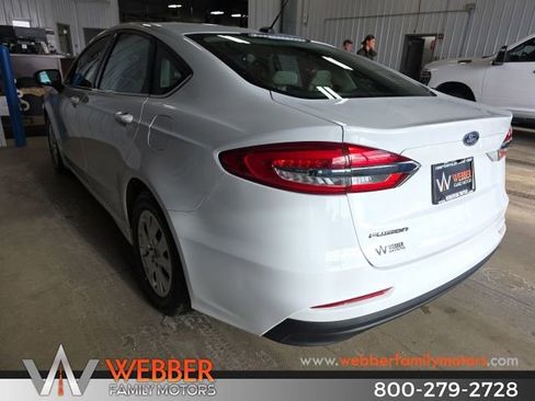 Used 2019 Ford Fusion S image 8
