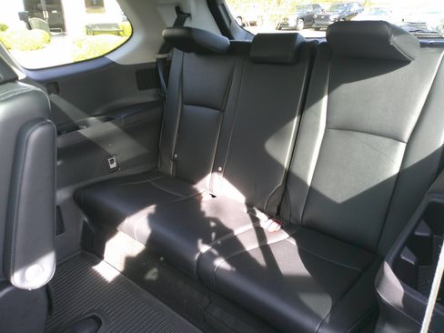 Used 2024 Toyota Grand Highlander Platinum image 46