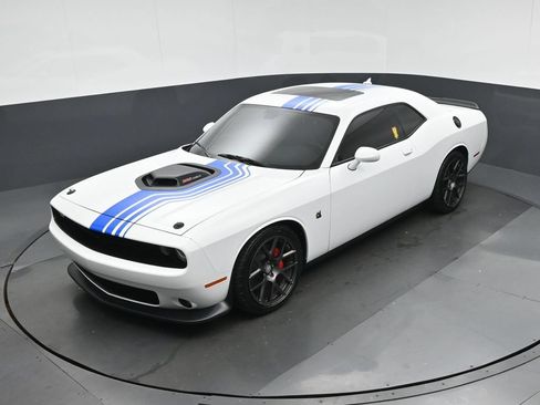 Used 2019 Dodge Challenger R/T Scat Pack w/ Shaker Package RWD image 55