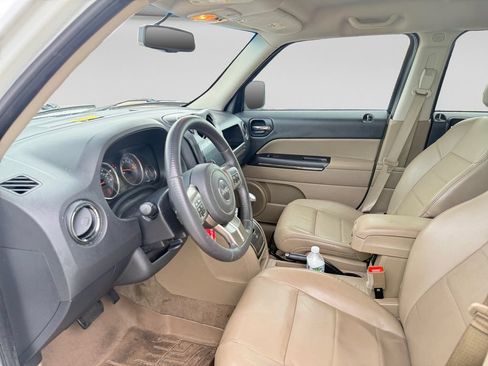 Used 2014 Jeep Patriot Limited FWD image 17