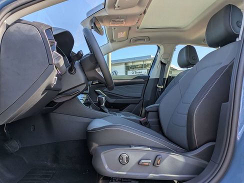 New 2026 Volkswagen Jetta SEL FWD image 2