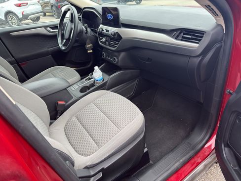 Used 2020 Ford Escape SE image 7