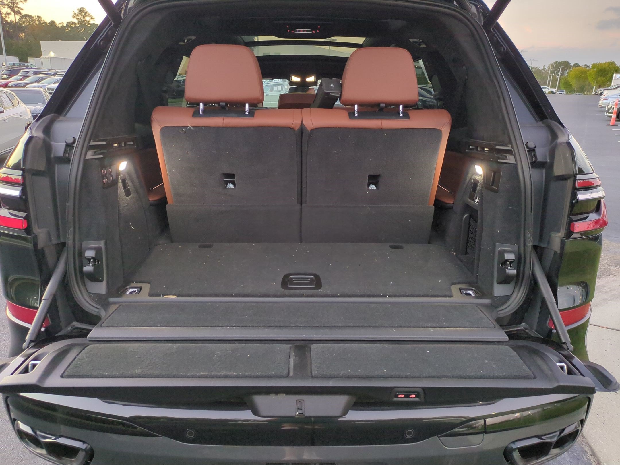 Used 2023 BMW X7 M60i AWD/4WD image 31