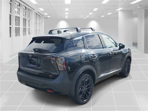 New 2025 Nissan Kicks SR image 4