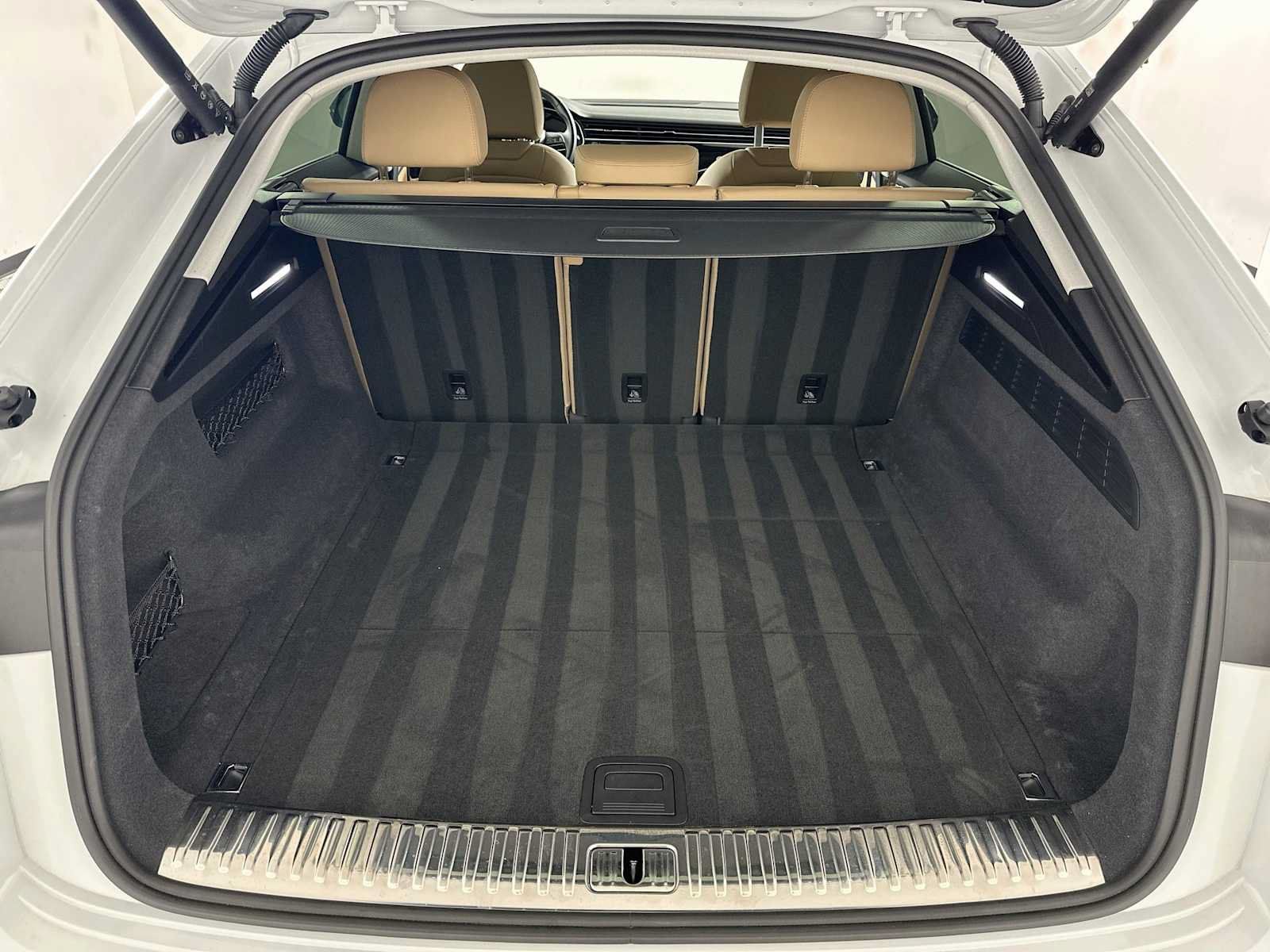 Certified 2023 Audi Q8 Premium w/ Convenience Package AWD/4WD image 25