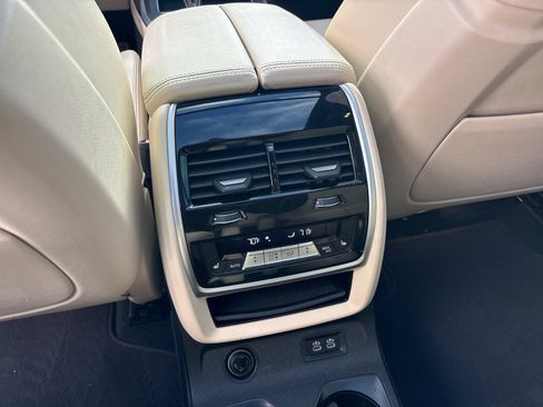 Used 2022 BMW X7 M50i w/ Cold Weather Package image 32