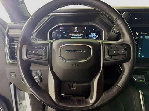 Used 2024 GMC Sierra 3500 Denali Ultimate AWD/4WD image 15