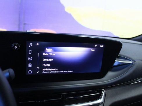 Certified 2025 Buick Envista Sport Touring w/ Experience Buick Package image 17