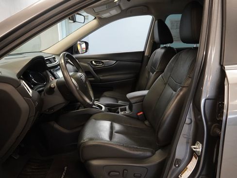 Used 2015 Nissan Rogue SL image 5