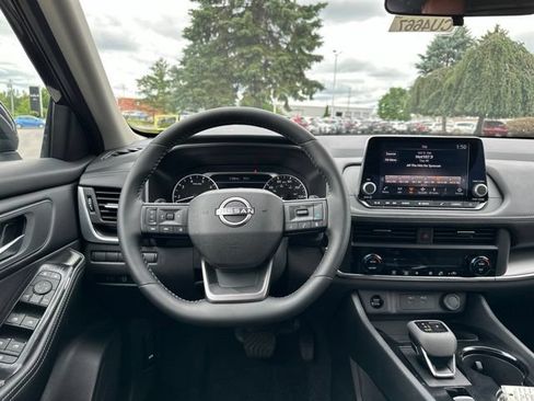 Certified 2026 Nissan Rogue SV AWD/4WD image 14