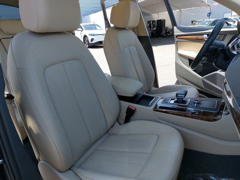 Used 2018 Audi Q5 Premium Plus w/ Premium Plus Package AWD/4WD image 10
