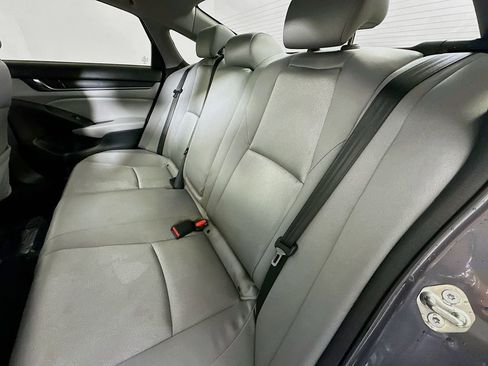 Used 2020 Honda Accord EX image 4