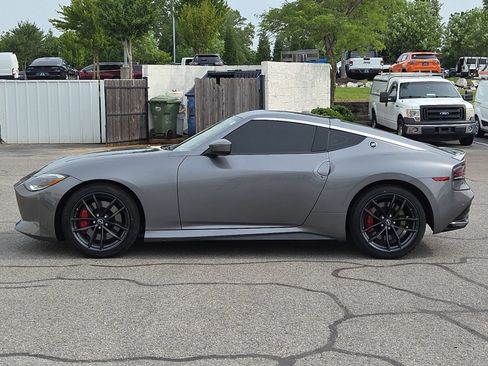 Used 2024 Nissan Z Performance w/ Floor Mat Package RWD image 2