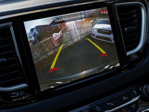 New 2026 Chrysler Voyager LX image 18