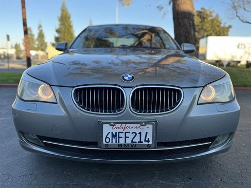Used 2010 BMW 528i Sedan image 5