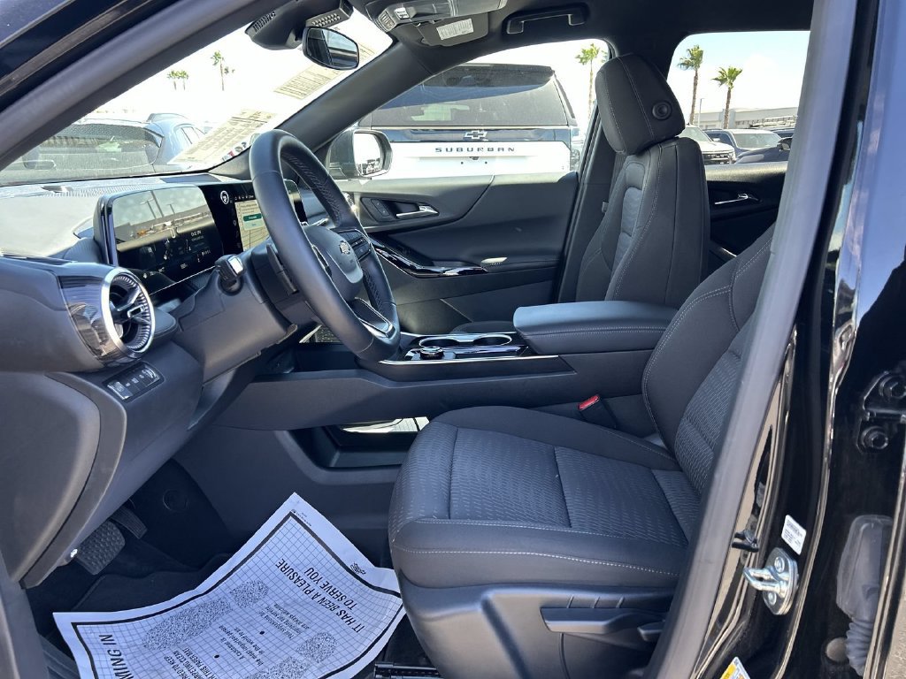 Certified 2026 Chevrolet Equinox LT AWD/4WD image 17