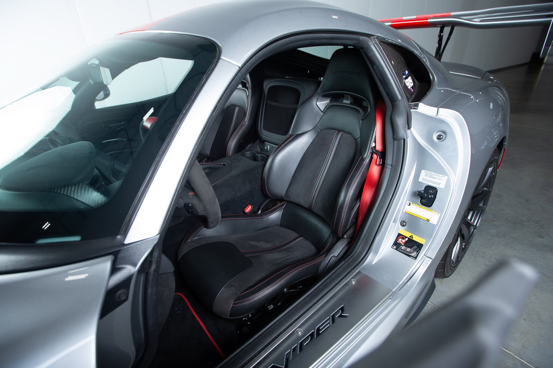 Used 2017 Dodge Viper ACR w/ Extreme Aero Package RWD image 17