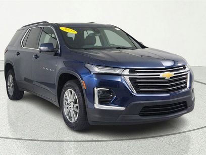 Used 2023 Chevrolet Traverse LT