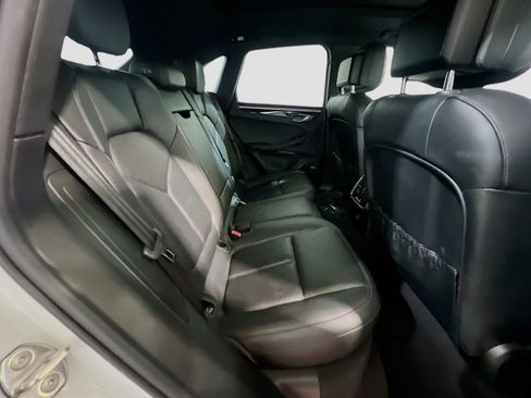 Used 2018 Porsche Macan image 22