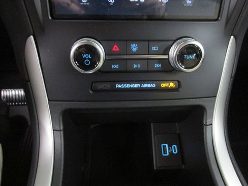 New 2024 Ford Edge SEL w/ Convenience Package image 38