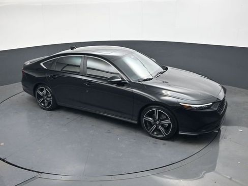 Used 2025 Honda Accord Sport image 20