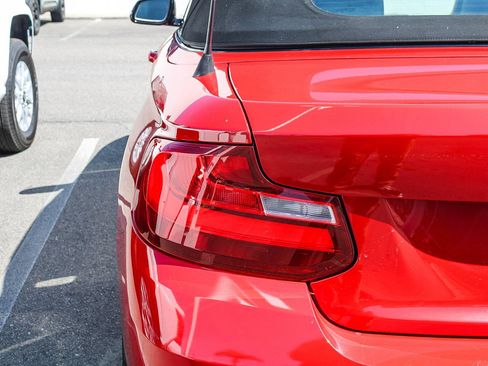 Used 2016 BMW M235i Convertible image 11