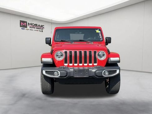 Used 2019 Jeep Wrangler Unlimited Sahara w/ Uconnect 4C Nav & Sound Group AWD/4WD image 3