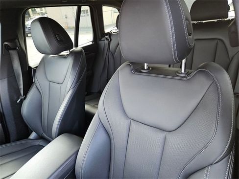 Used 2023 BMW X3 xDrive30i image 13