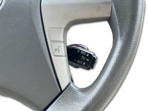Used 2010 Toyota Camry LE FWD image 16